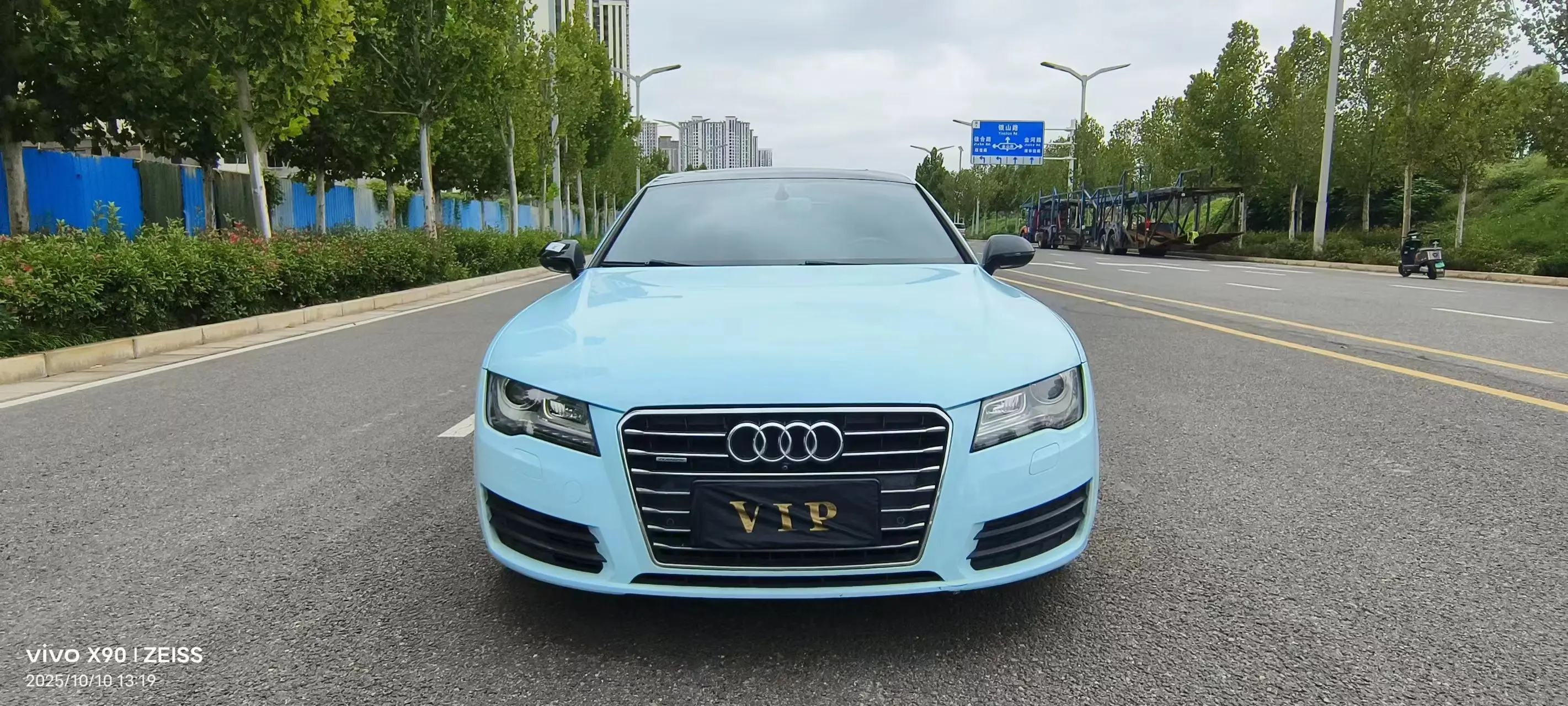 Audi A7  из Китая