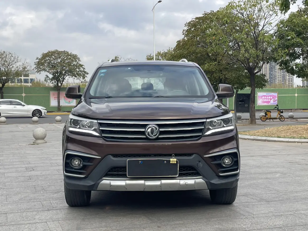 Forthing Jingyi X5  из Китая