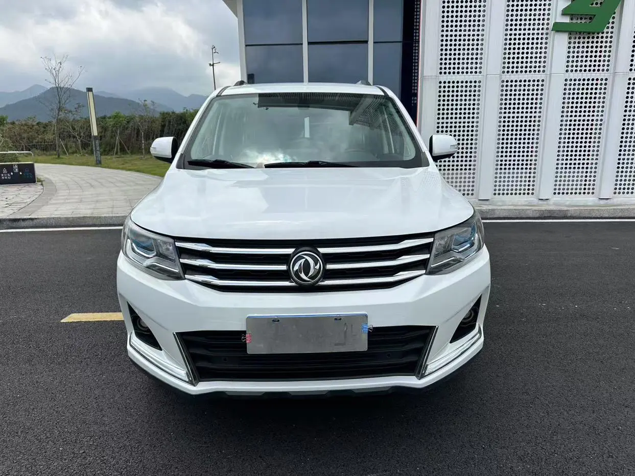 Forthing Fengxing SX6  из Китая