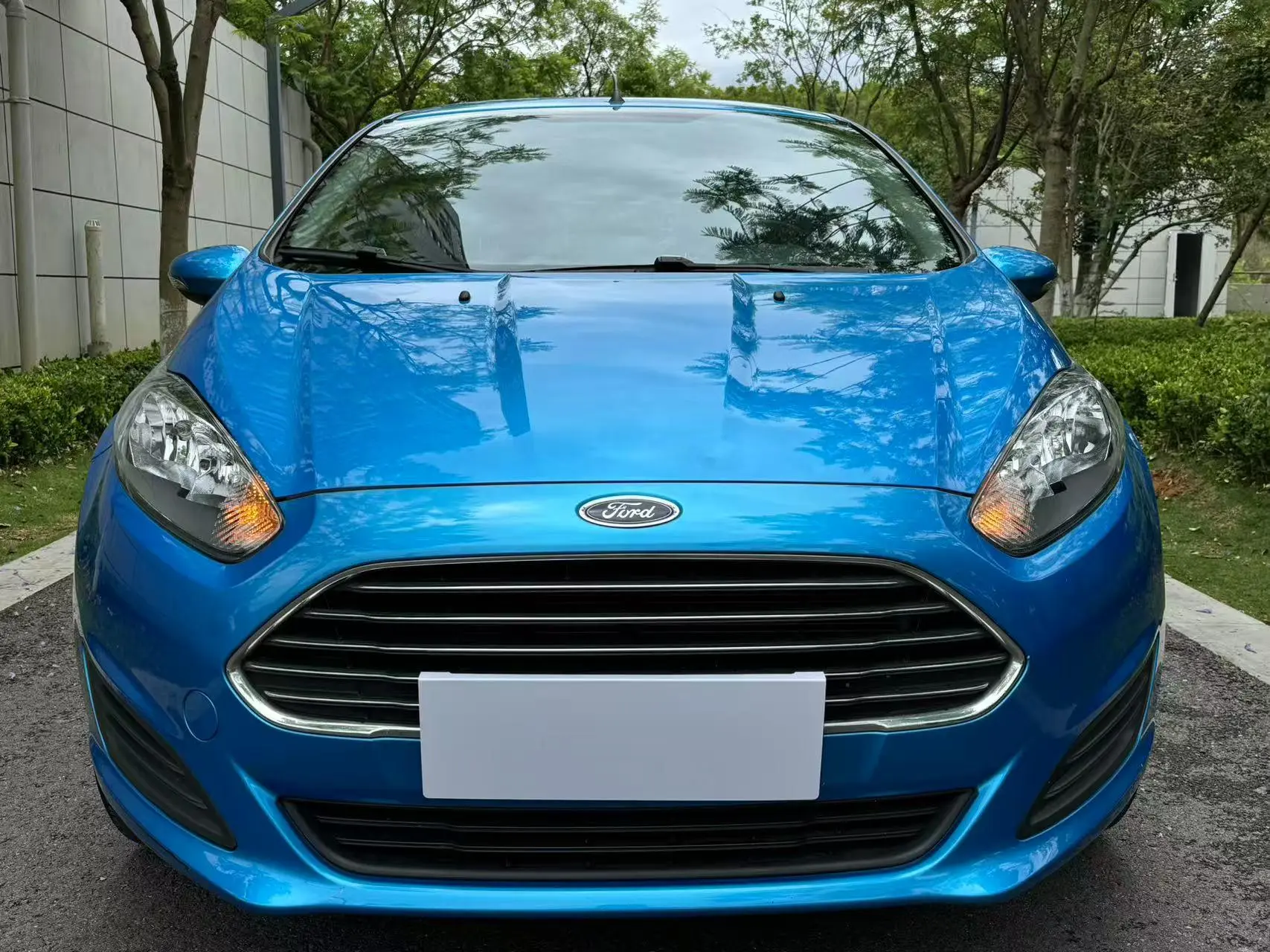 Ford Carnival  из Китая