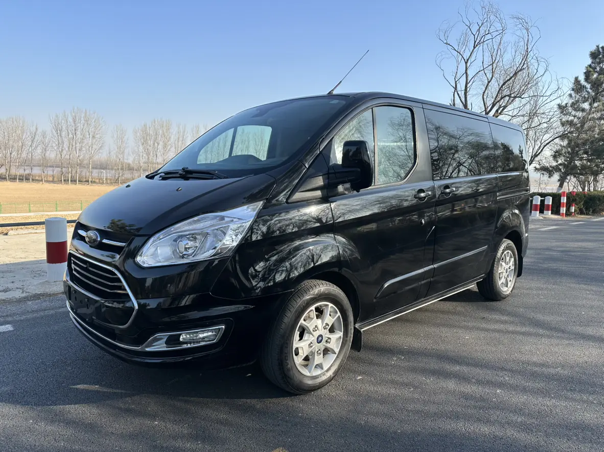 Ford Toureo