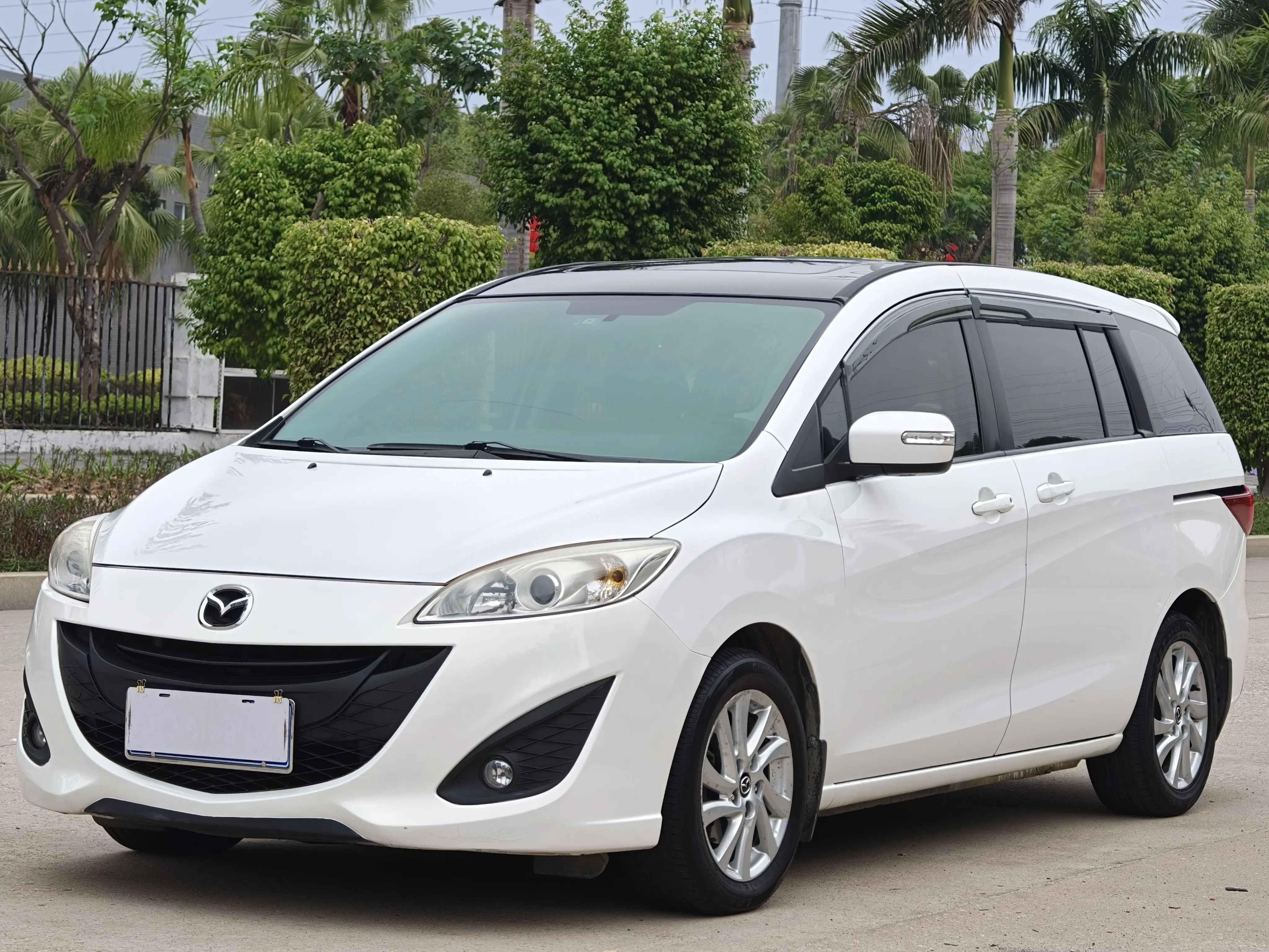 Mazda 5  из Китая