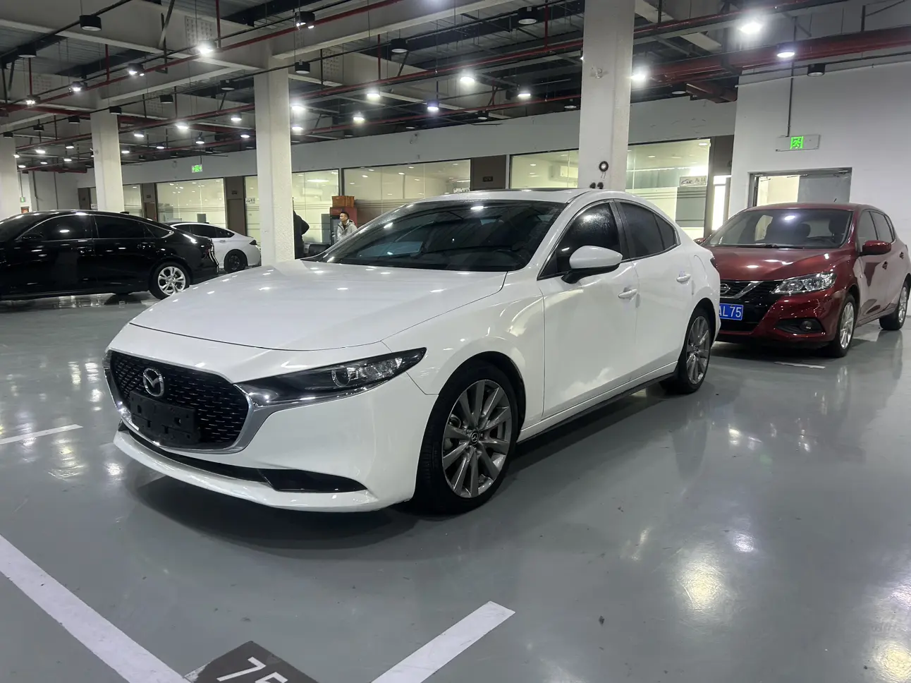 Mazda Axela (Mazda3)  из Китая