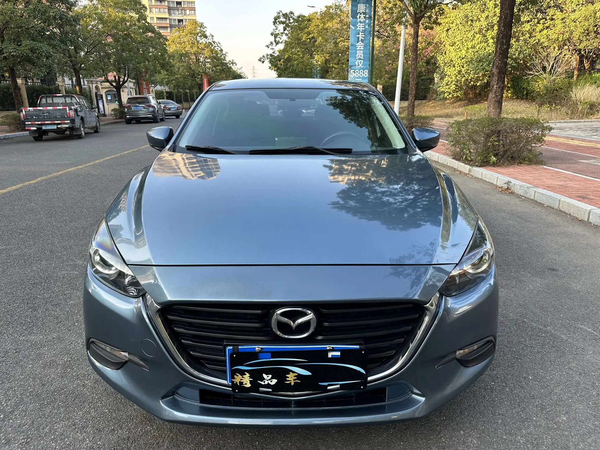Mazda Axela (Mazda3)  из Китая