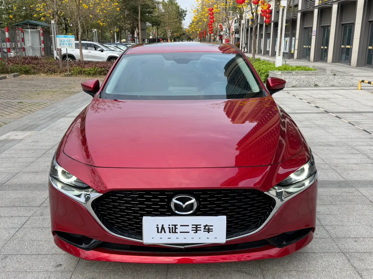 Mazda Axela (Mazda3)  из Китая