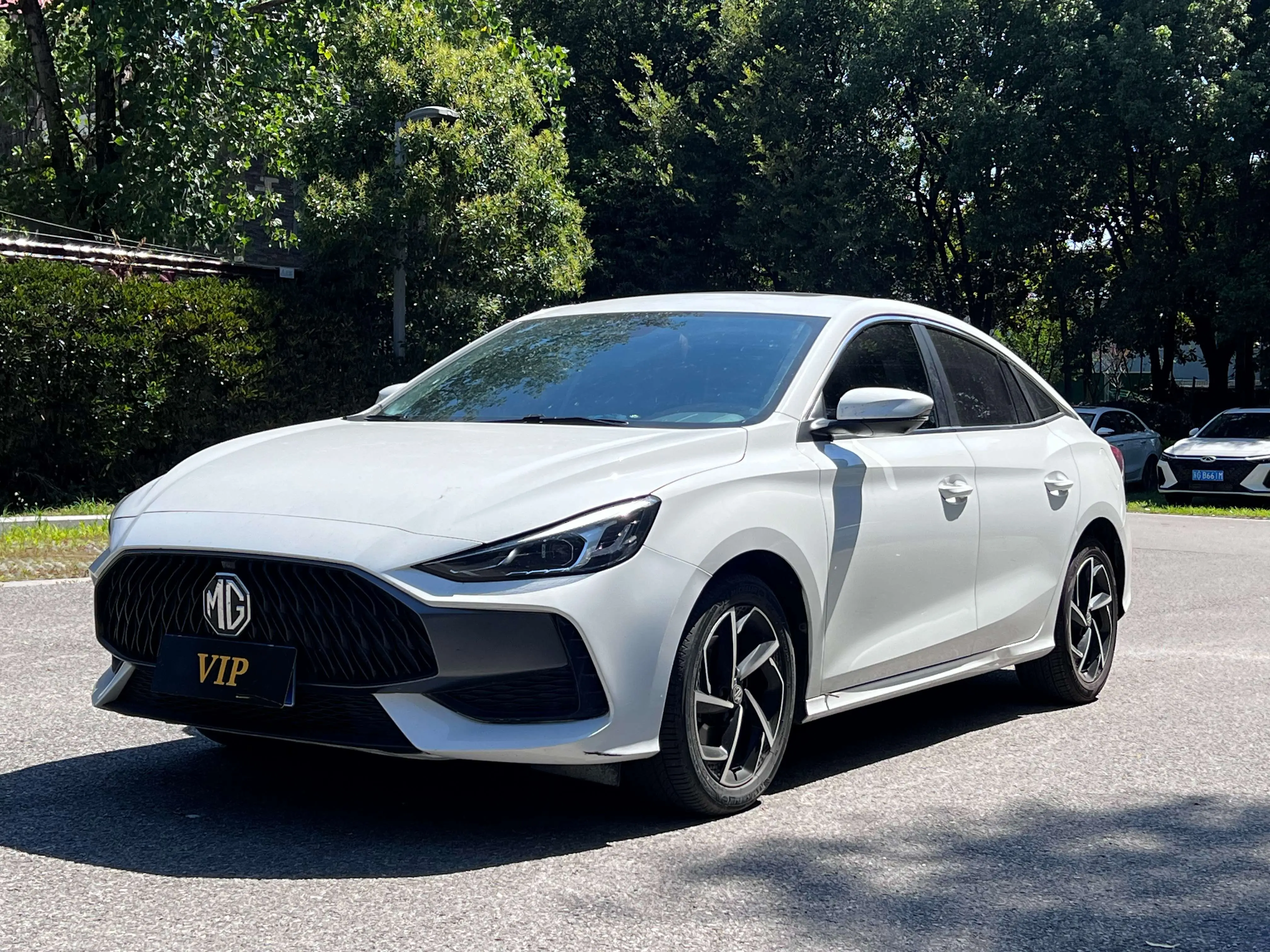 MG 5  из Китая