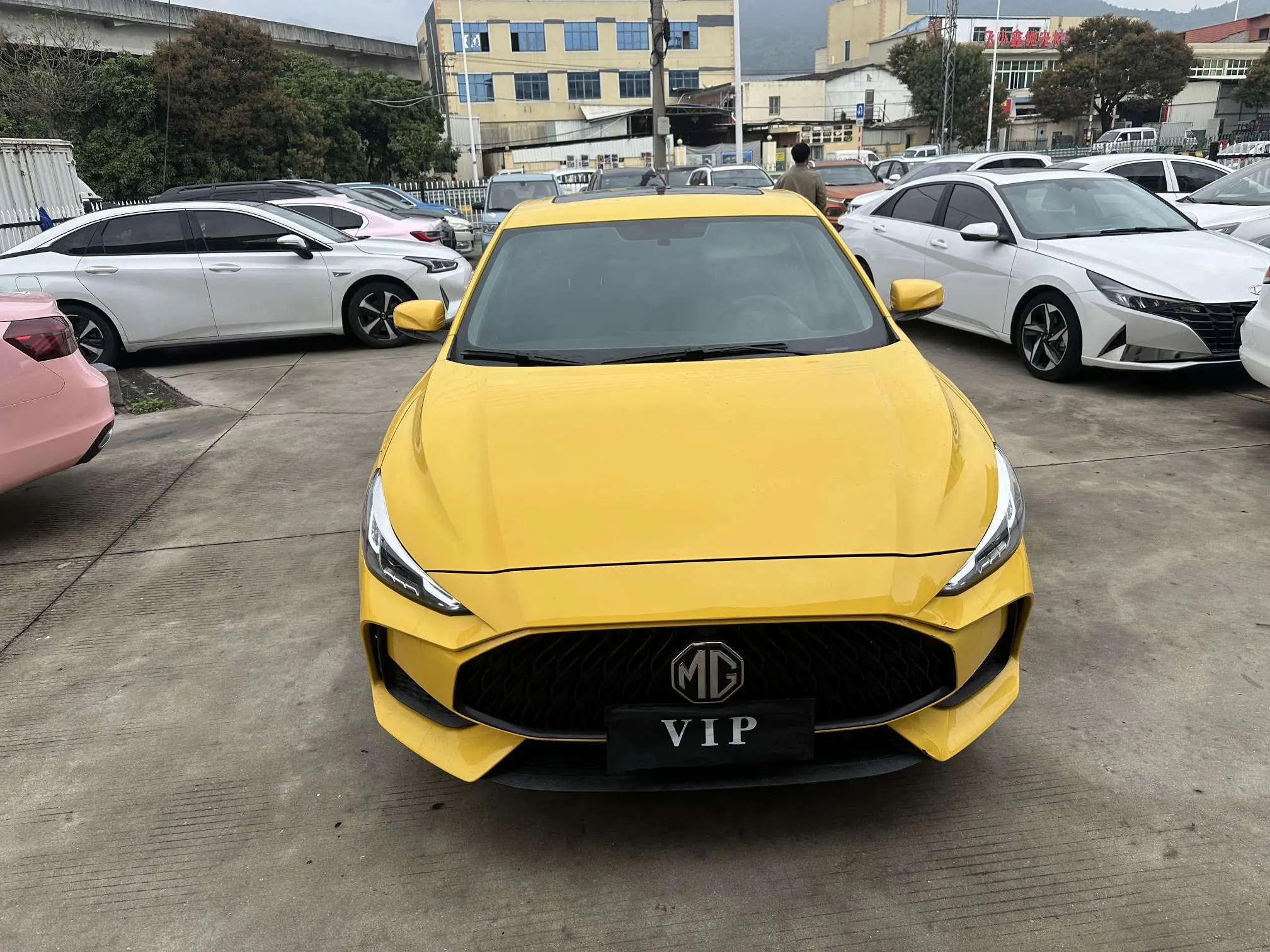 MG 5  из Китая