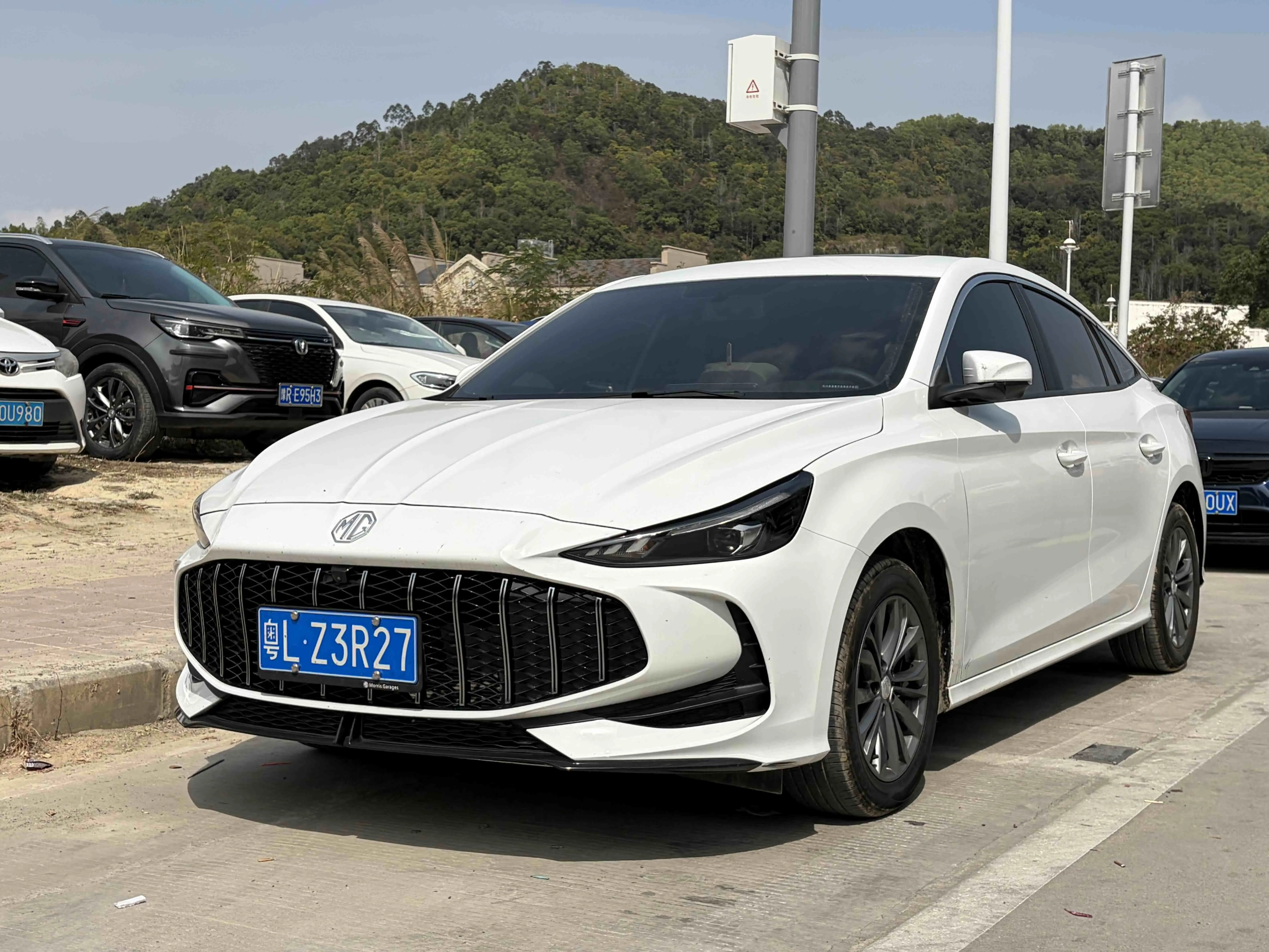 MG 5  из Китая