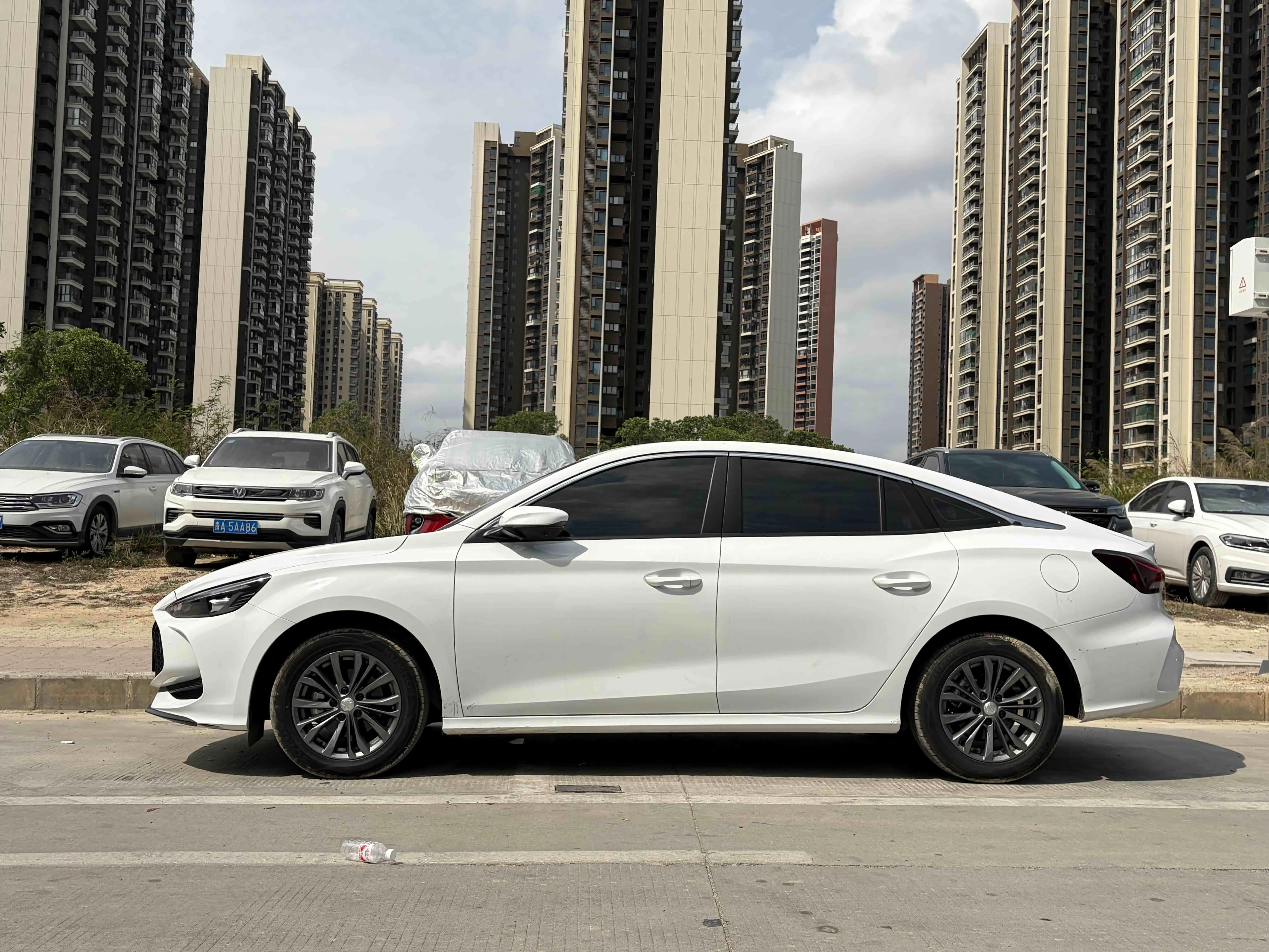 MG 5  из Китая