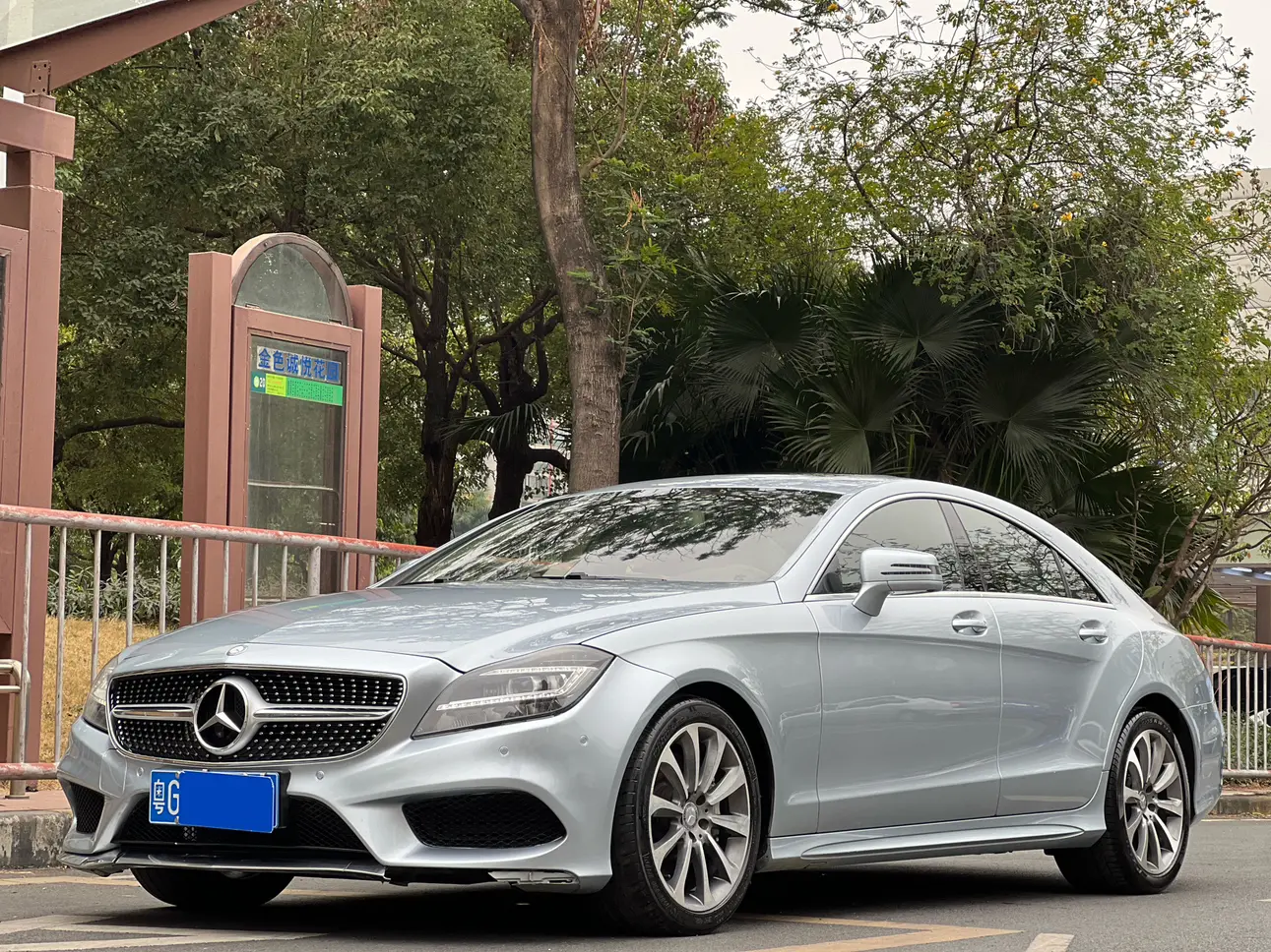 Mercedes-Benz Mercedes Benz CLS  из Китая