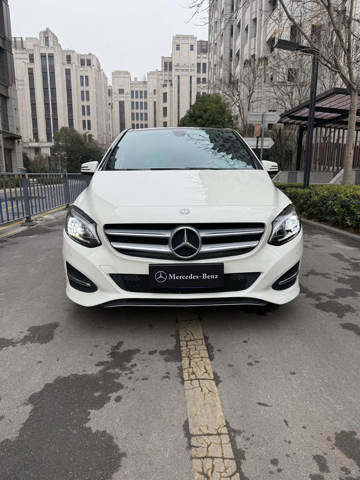 Mercedes-Benz Mercedes Benz B Class  из Китая