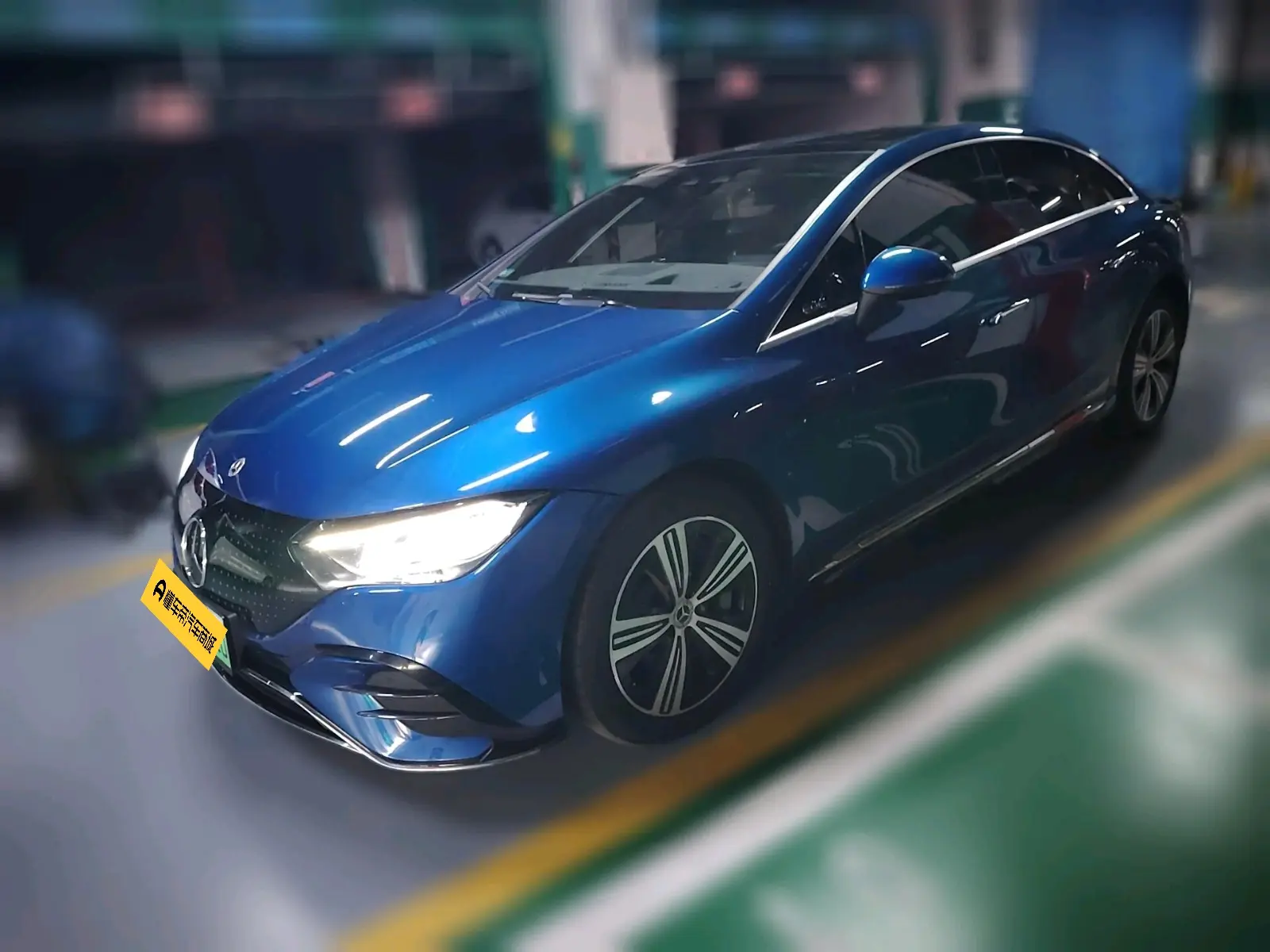 Mercedes-Benz EQE  из Китая