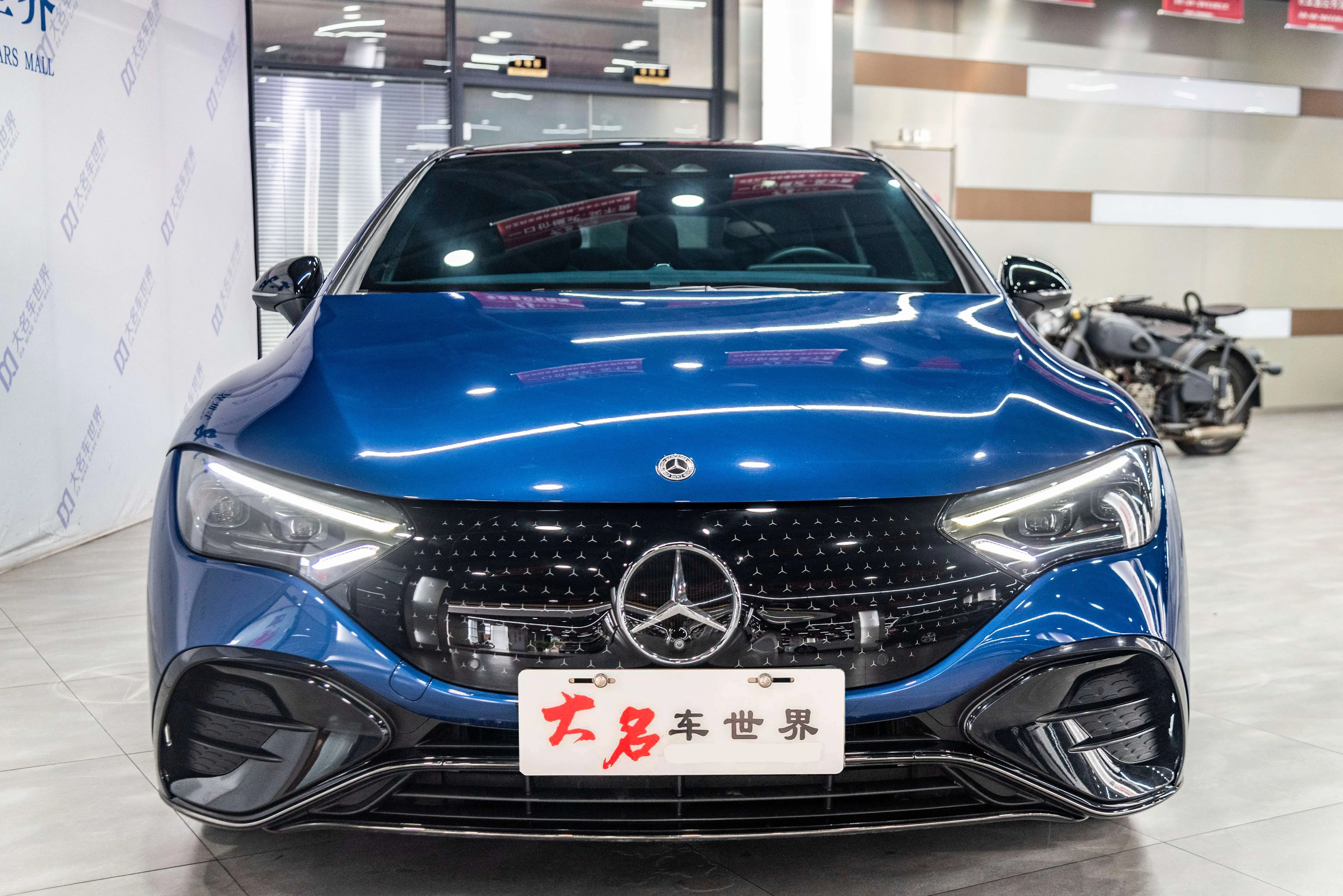 Mercedes-Benz EQE  из Китая