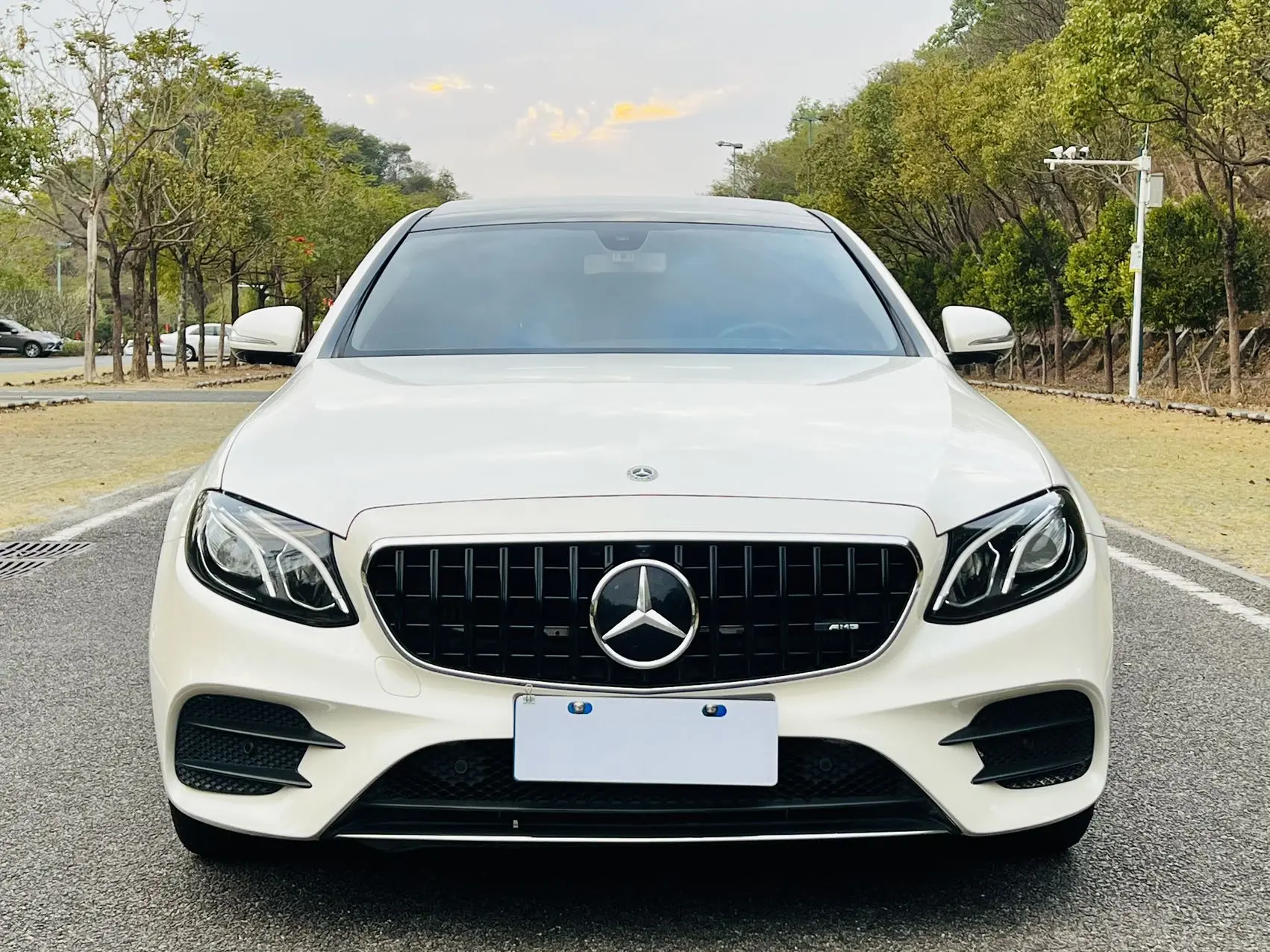 Mercedes-Benz E-Class  из Китая