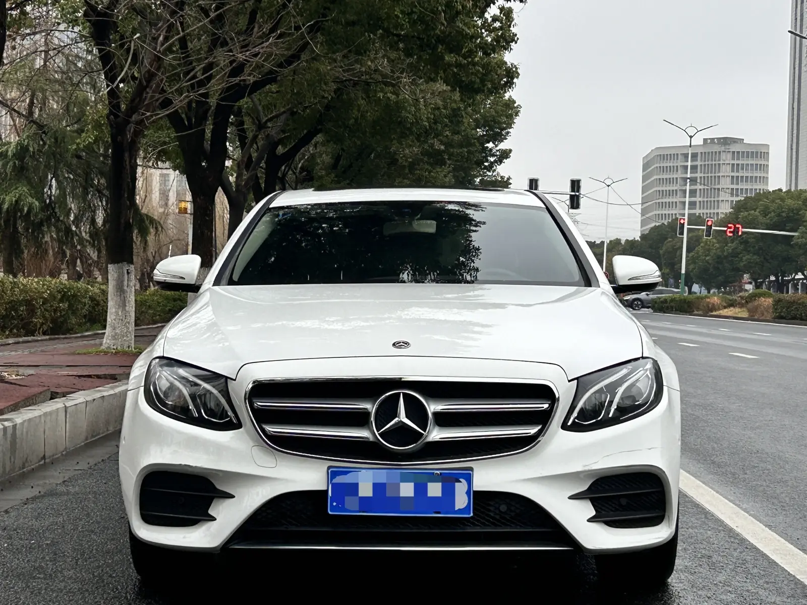 Mercedes-Benz E-Class  из Китая