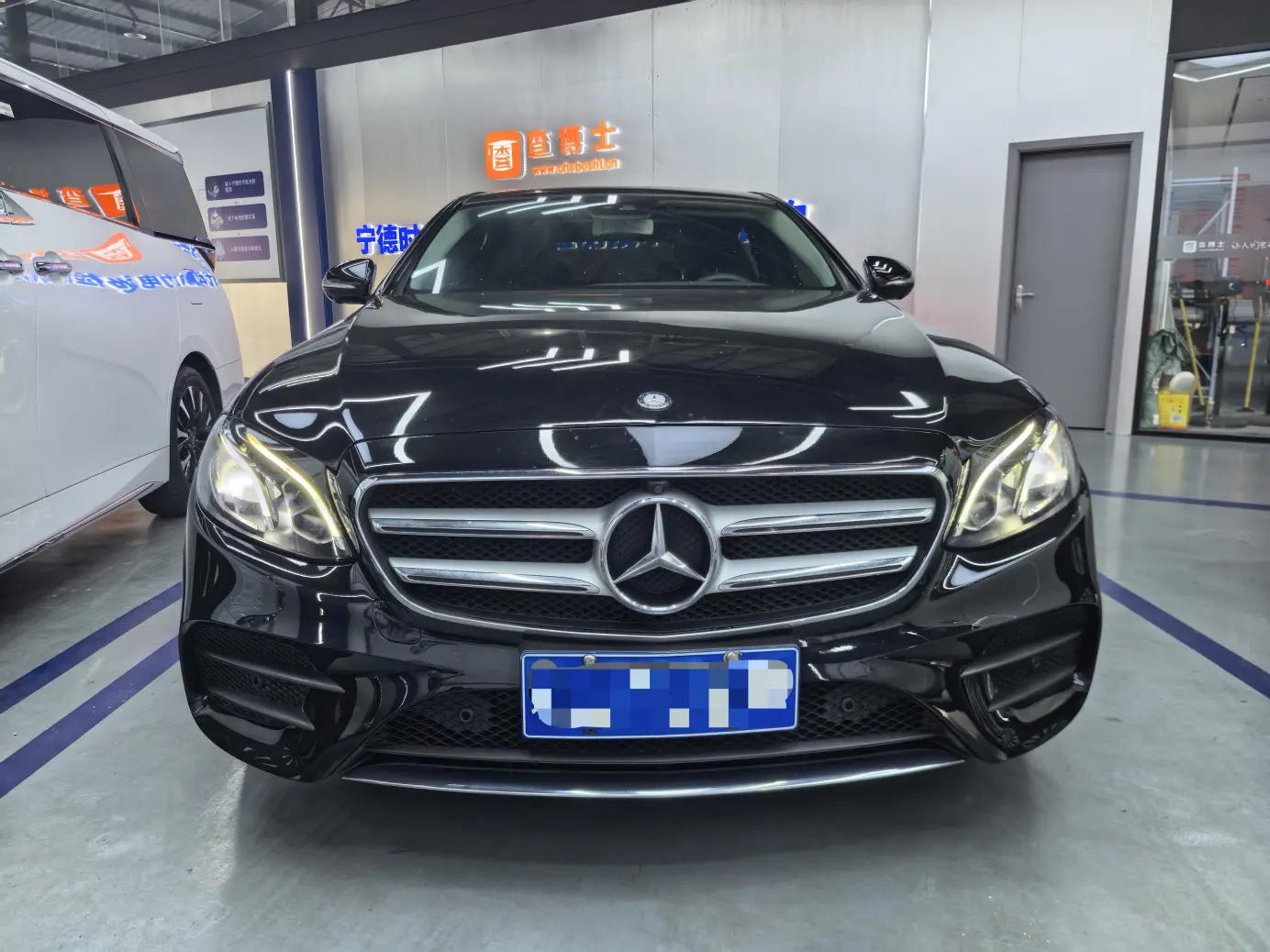 Mercedes-Benz E-Class  из Китая