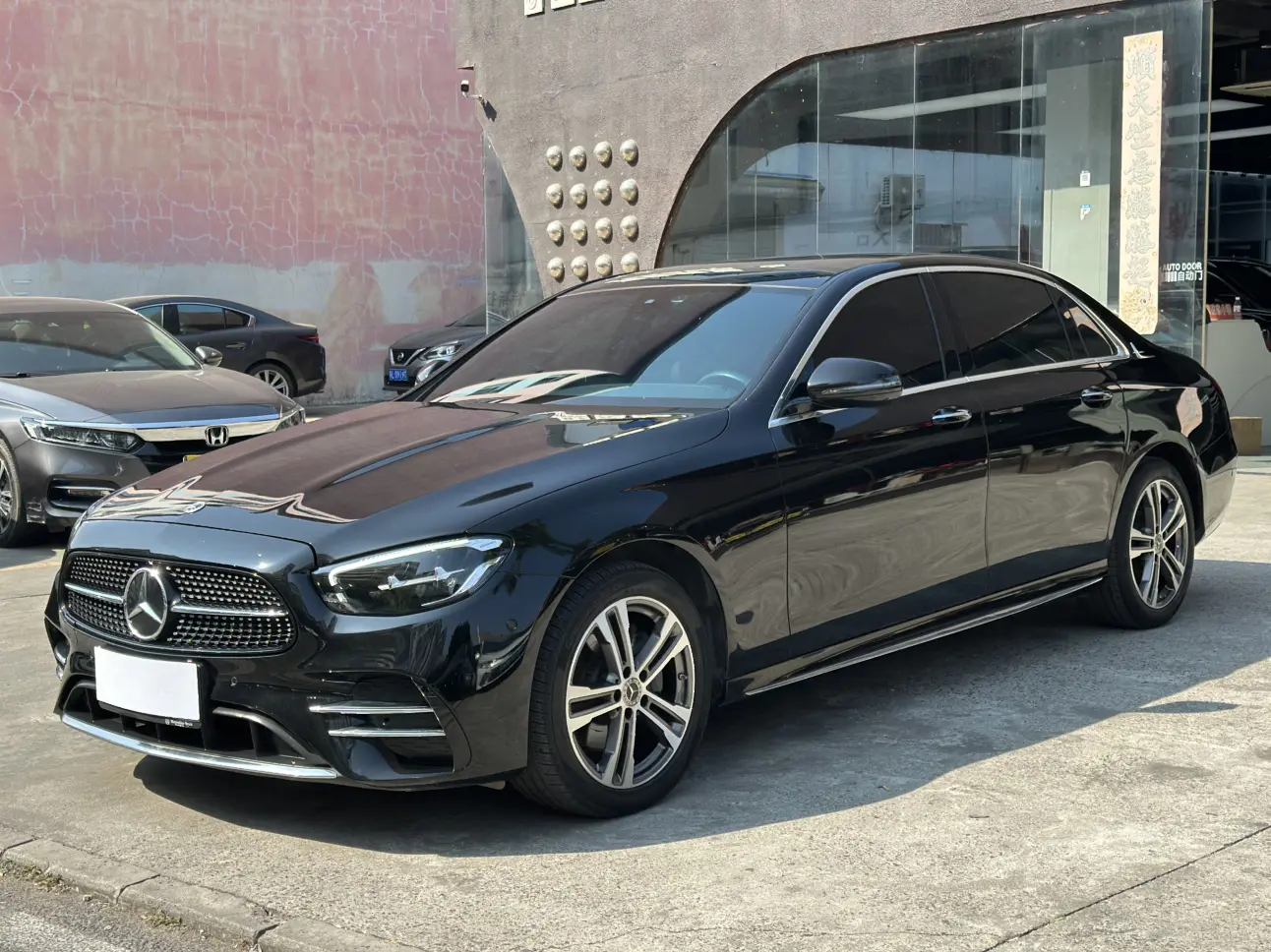 Mercedes-Benz E-Class  из Китая