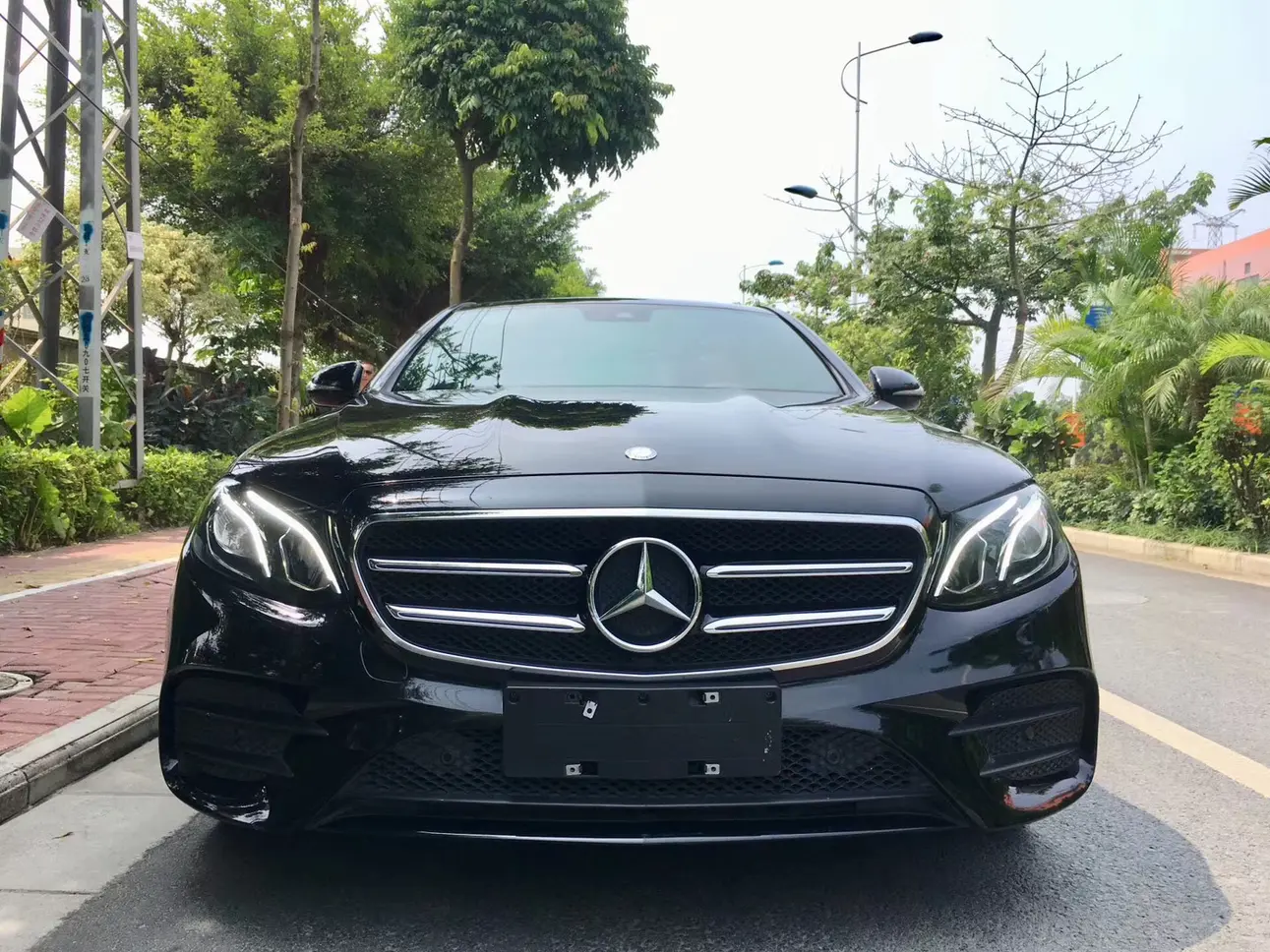Mercedes-Benz E-Class  из Китая