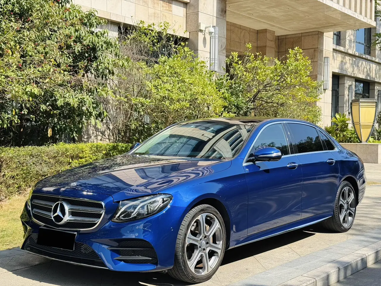 Mercedes-Benz E-Class  из Китая