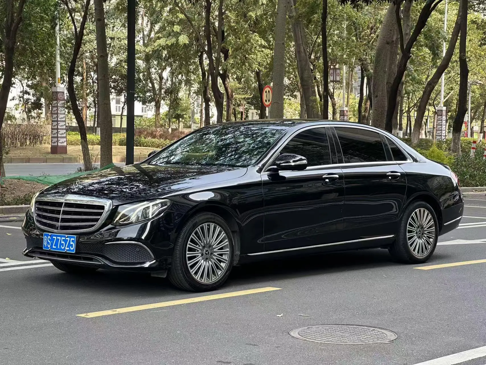 Mercedes-Benz E-Class  из Китая