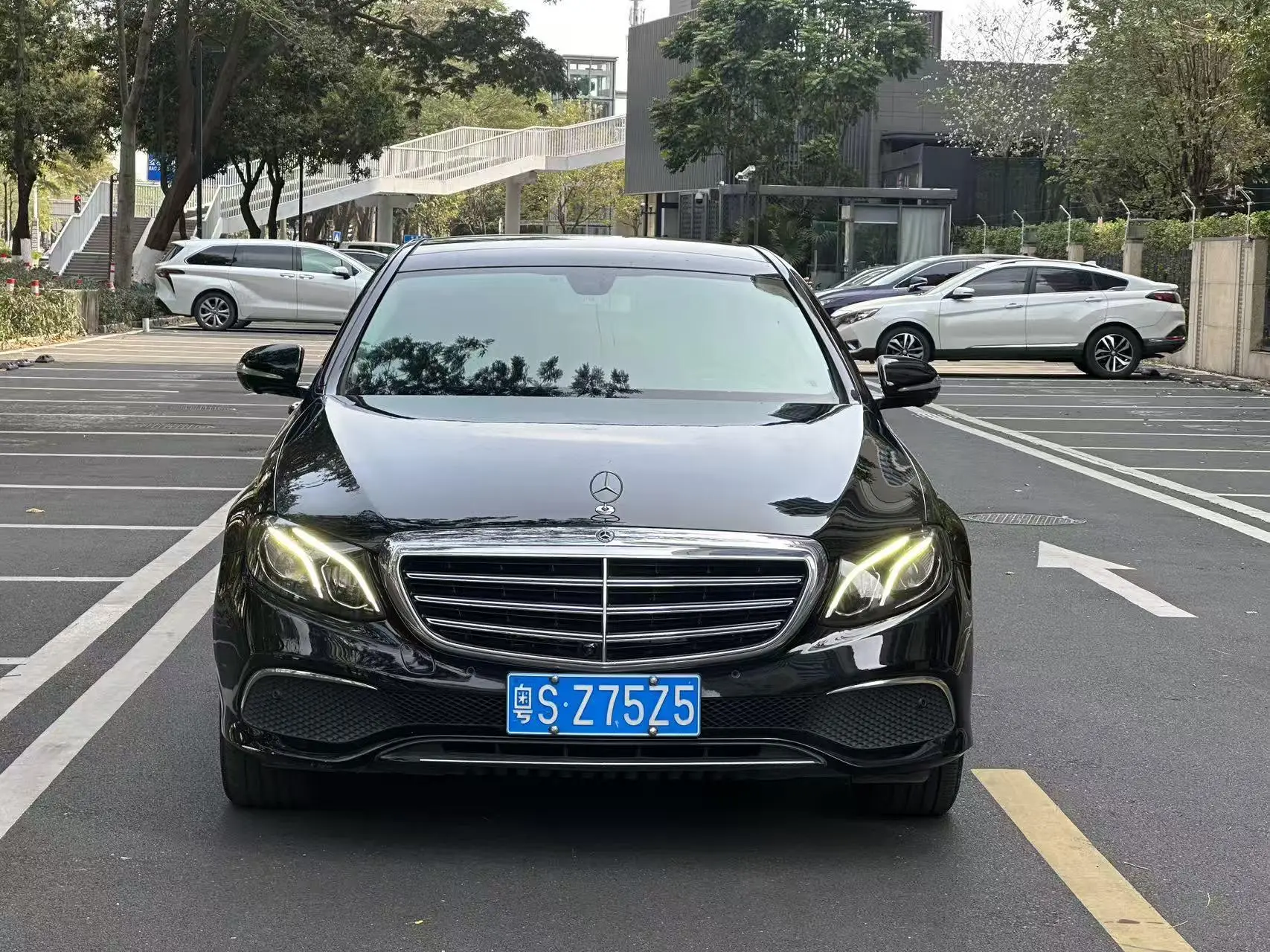 Mercedes-Benz E-Class  из Китая