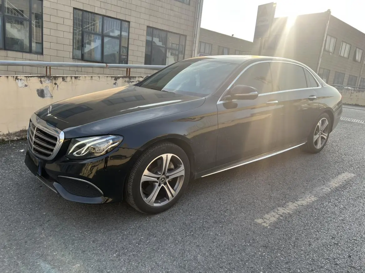 Mercedes-Benz E-Class  из Китая