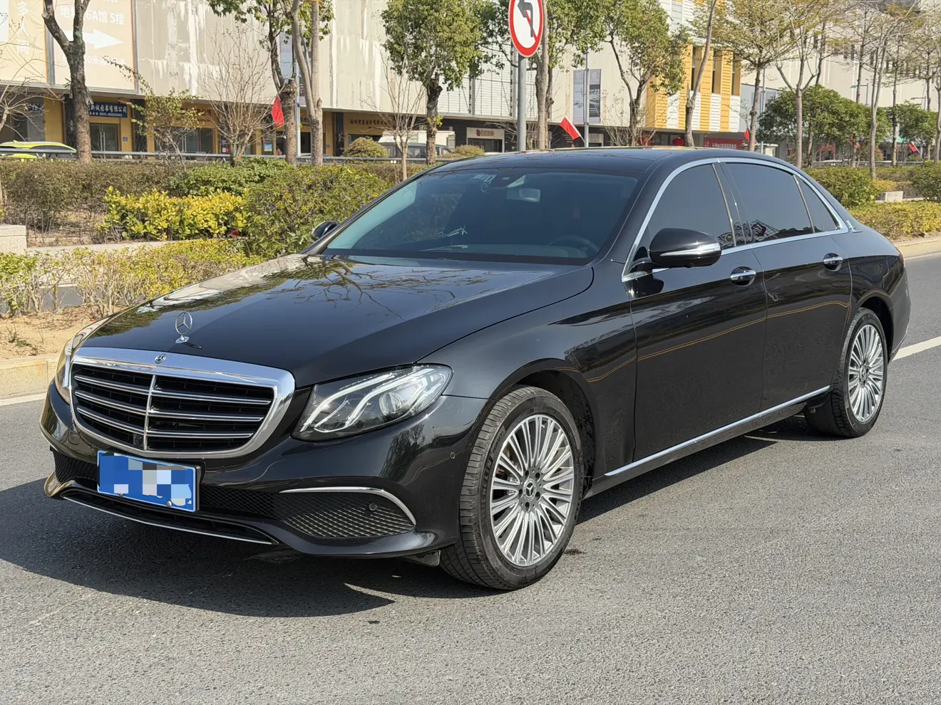 Mercedes-Benz E-Class  из Китая