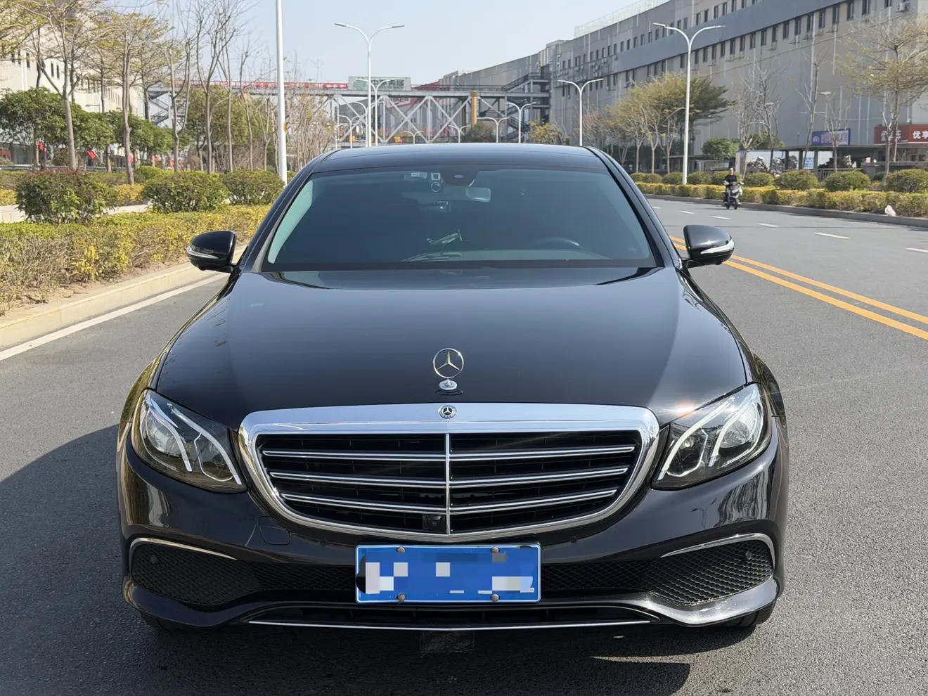 Mercedes-Benz E-Class  из Китая