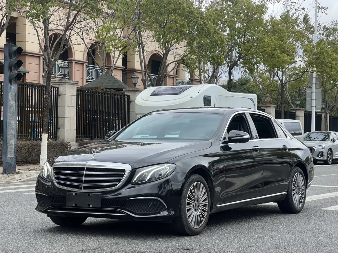 Mercedes-Benz E-Class  из Китая