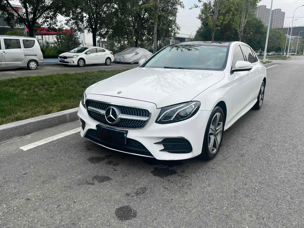 Mercedes-Benz E-Class  из Китая