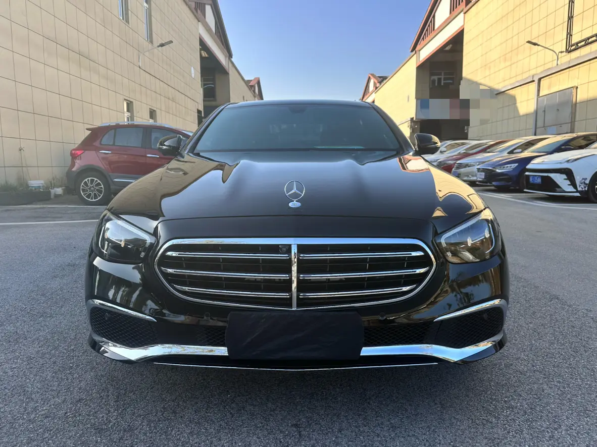 Mercedes-Benz E-Class  из Китая