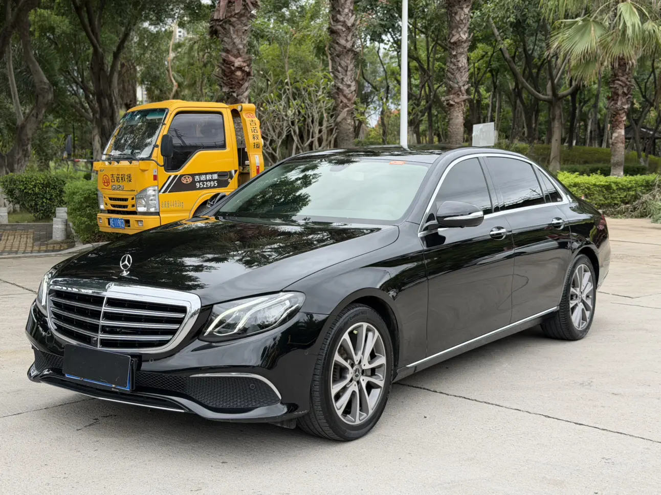 Mercedes-Benz E-Class  из Китая