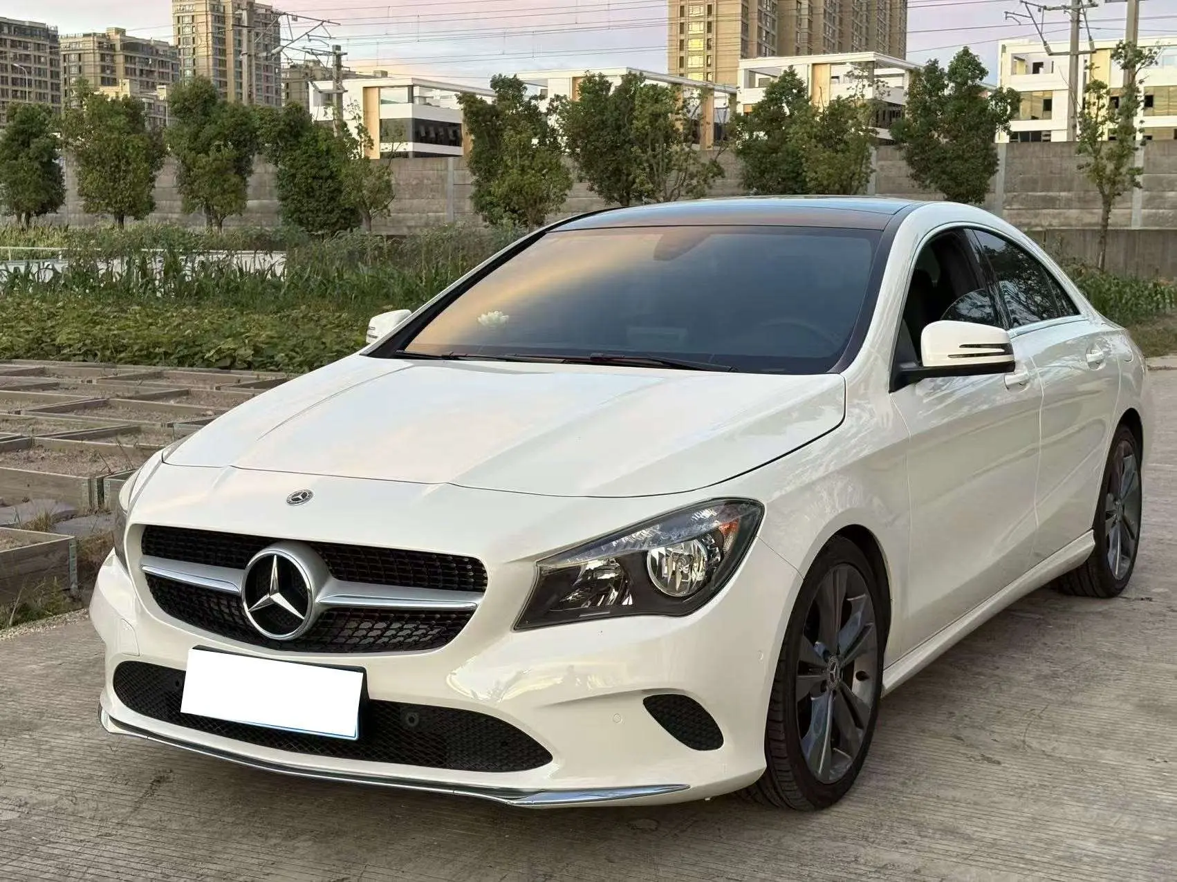 Mercedes-Benz CLA (Imported)  из Китая