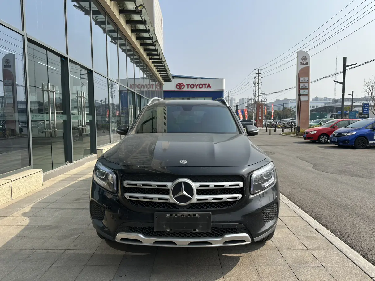 Mercedes-Benz GLB  из Китая