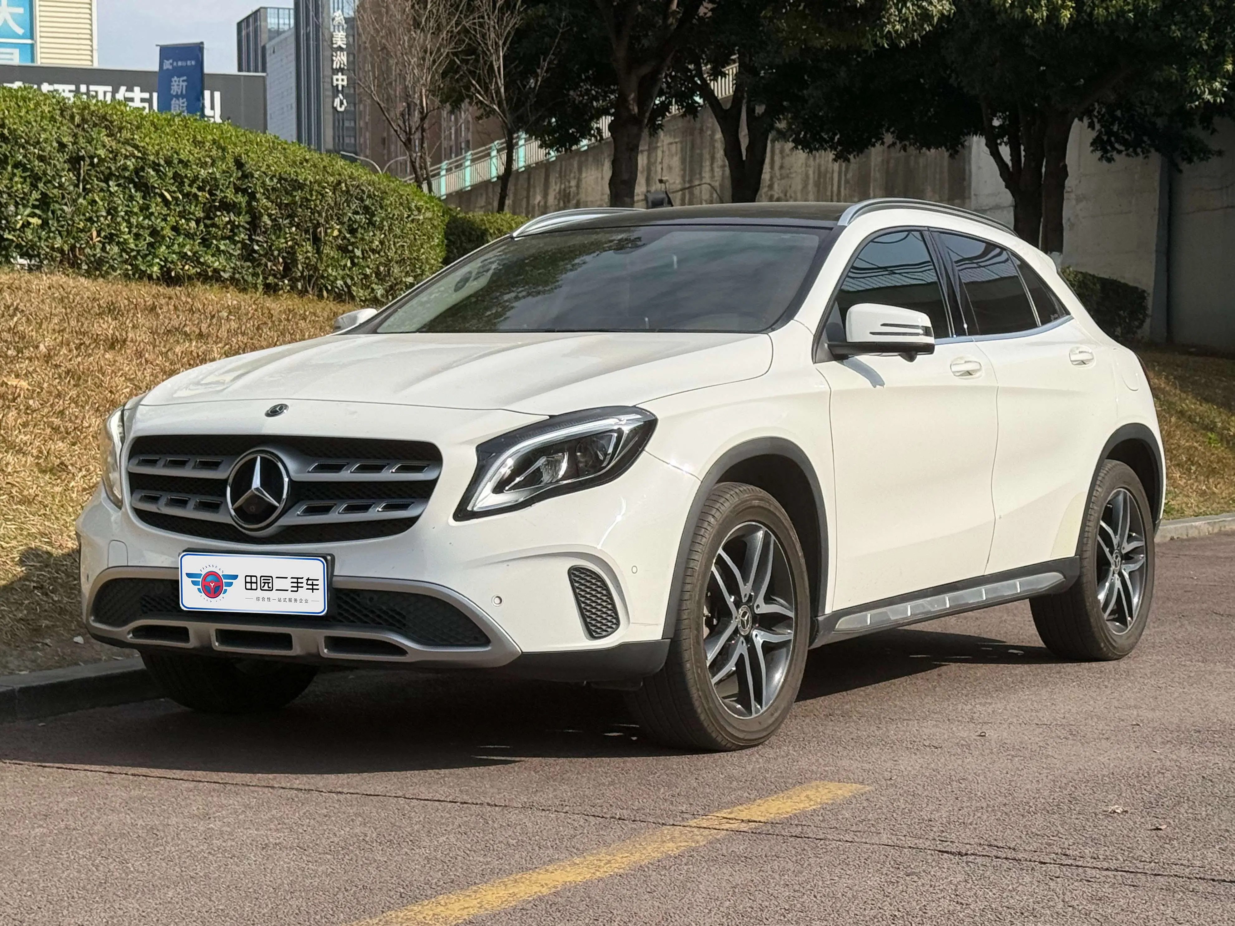 Mercedes-Benz GLA  из Китая