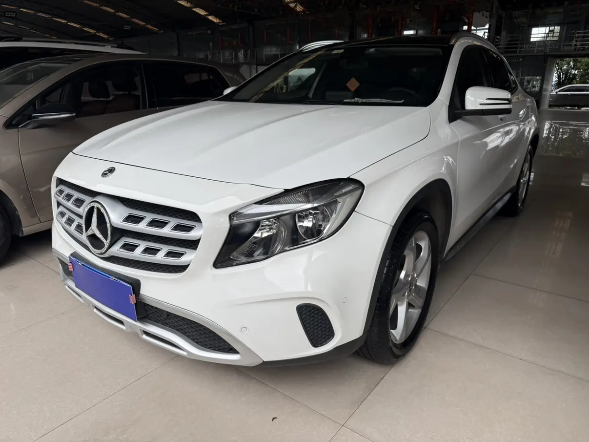 Mercedes-Benz GLA  из Китая
