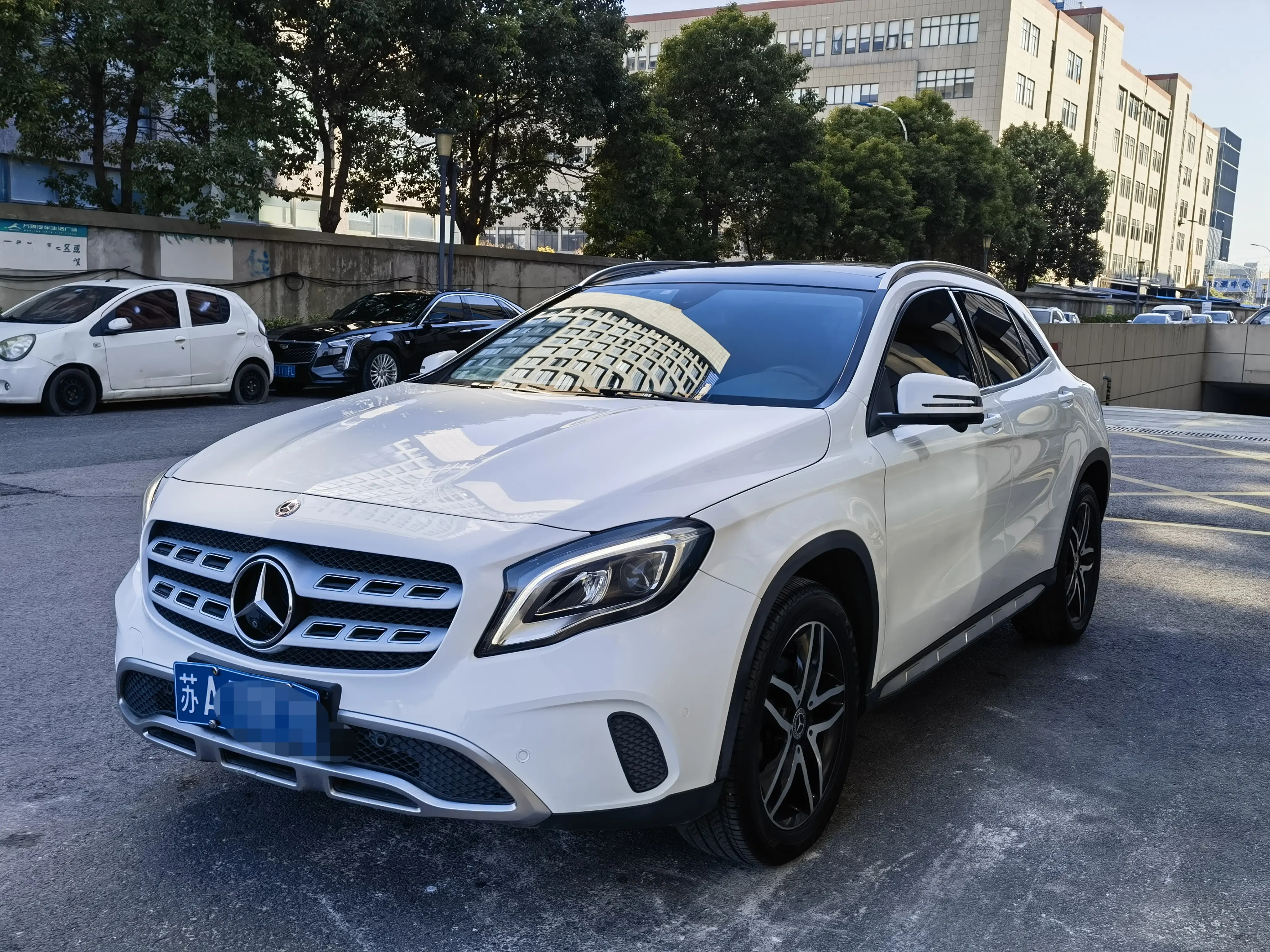 Mercedes-Benz GLA  из Китая