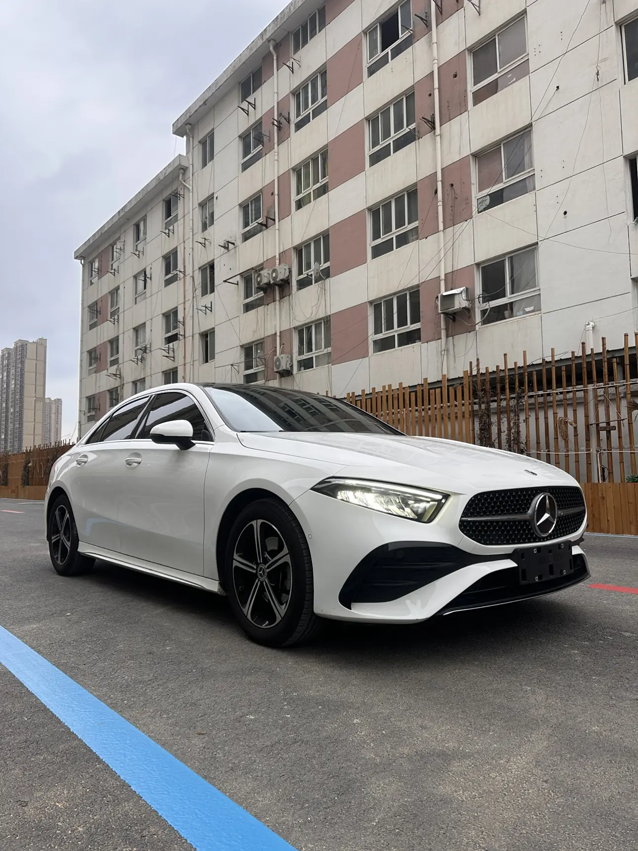 Mercedes-Benz Mercedes Benz A Class  из Китая