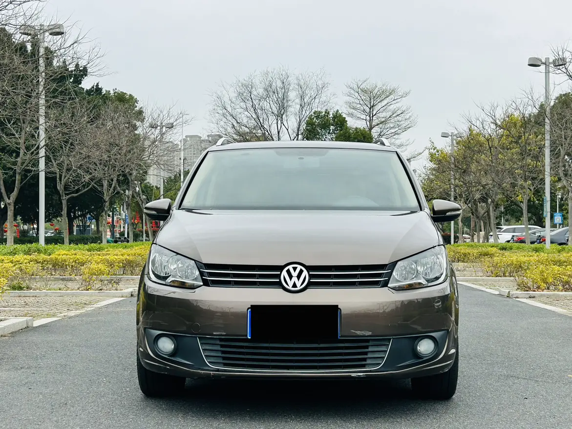 Volkswagen Touran  из Китая