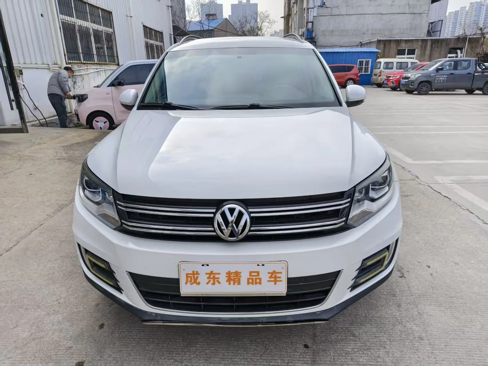 Volkswagen Tiguan (Tharu)  из Китая
