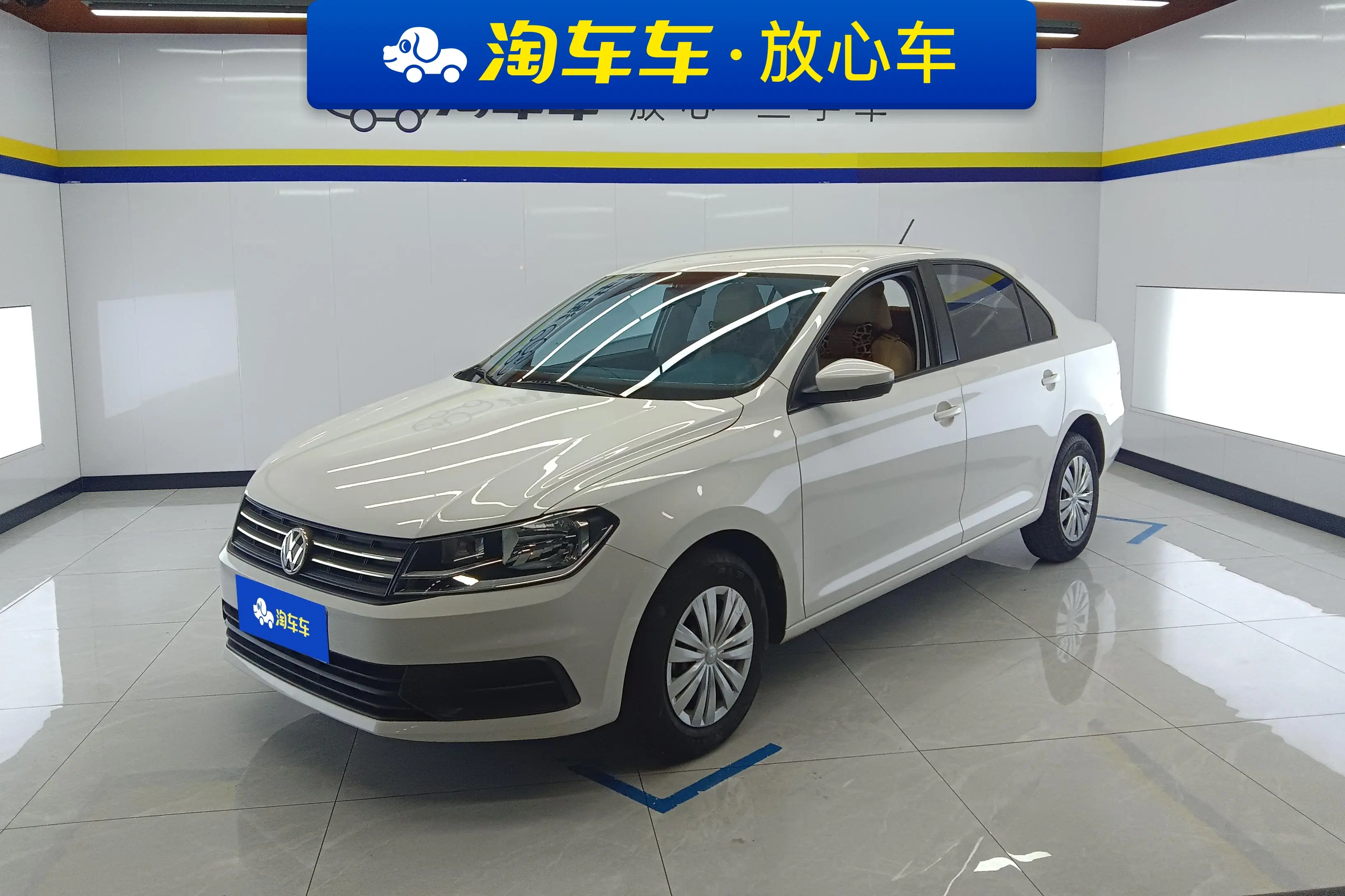 Volkswagen Santana  из Китая