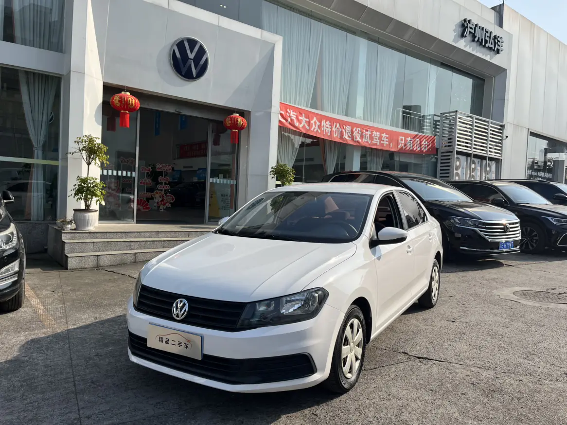 Volkswagen Santana  из Китая