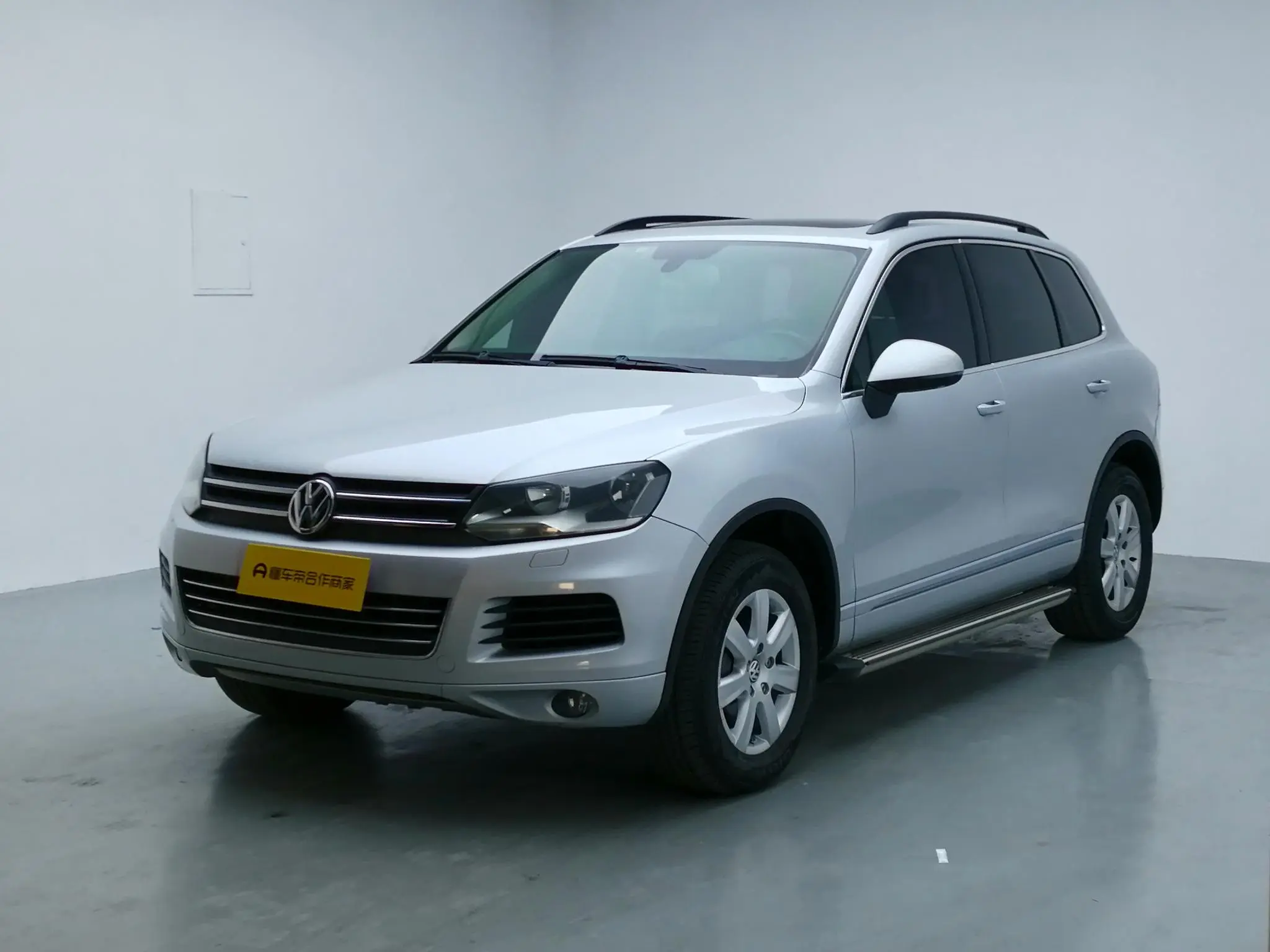 Volkswagen Touareg  из Китая
