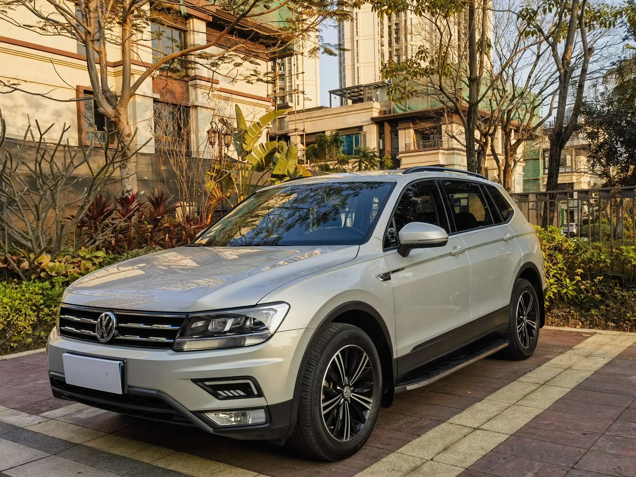 Volkswagen Tiguan L  из Китая