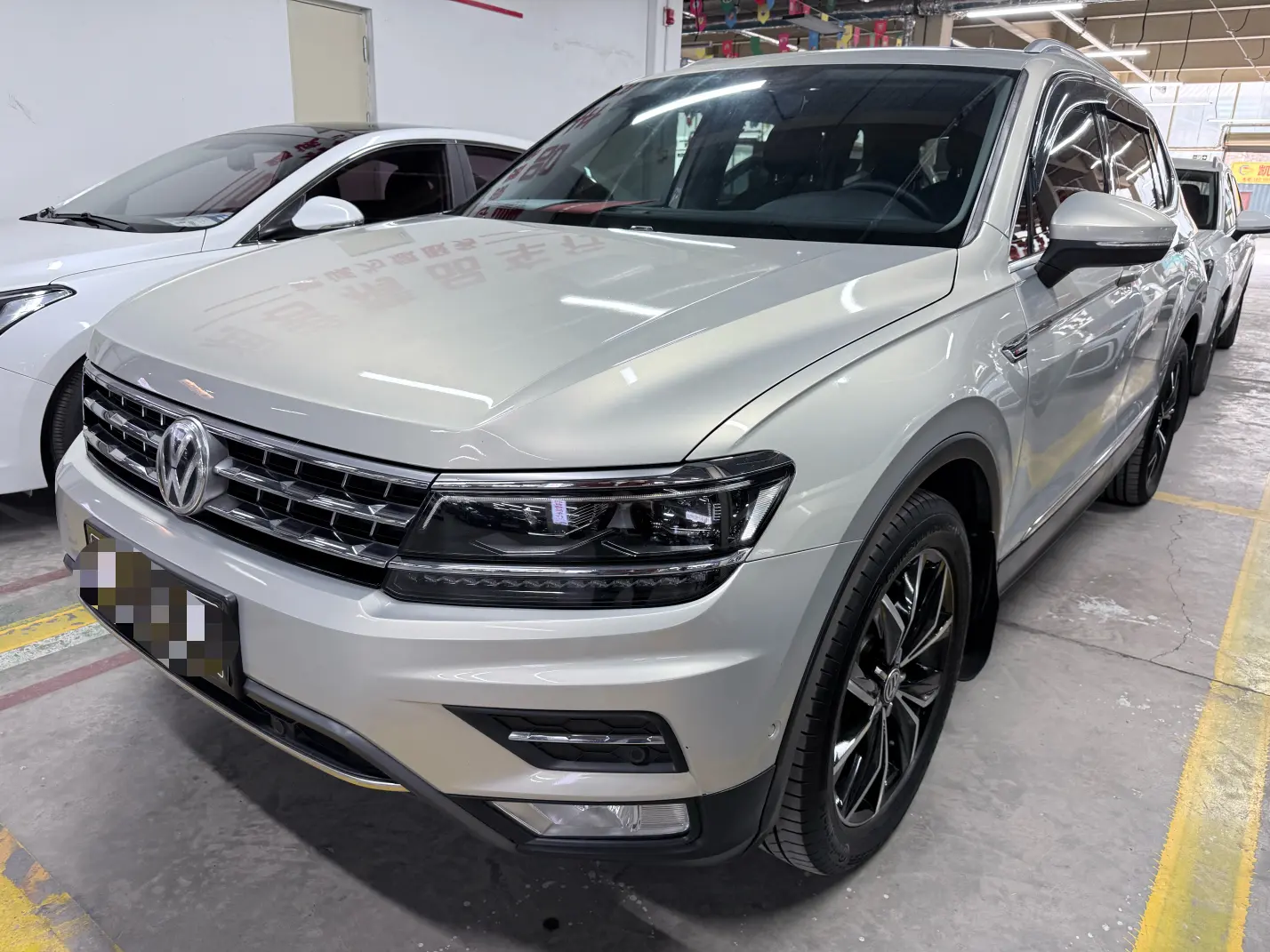 Volkswagen Tiguan L  из Китая