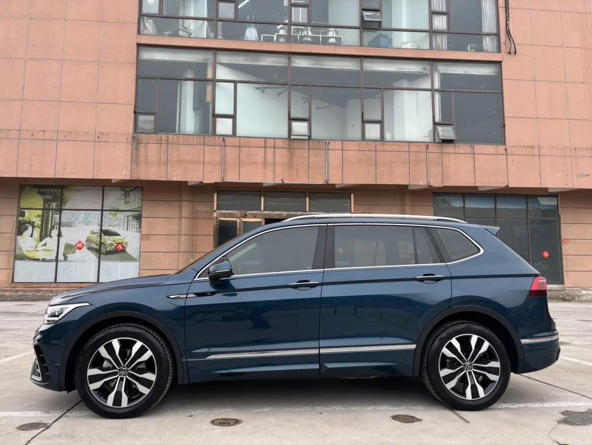 Volkswagen Tiguan L  из Китая