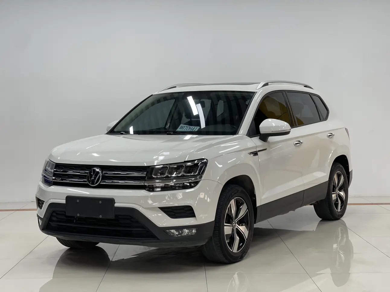 Volkswagen Tharu  из Китая