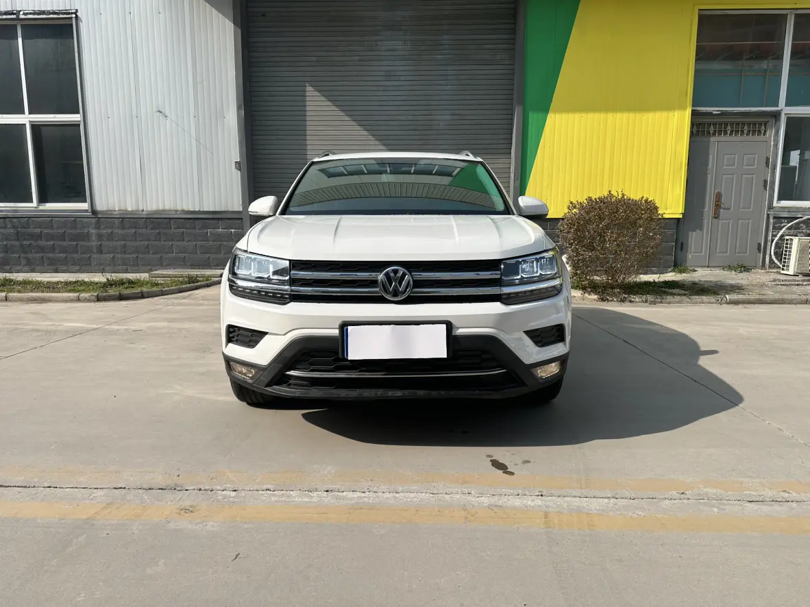 Volkswagen Tharu  из Китая