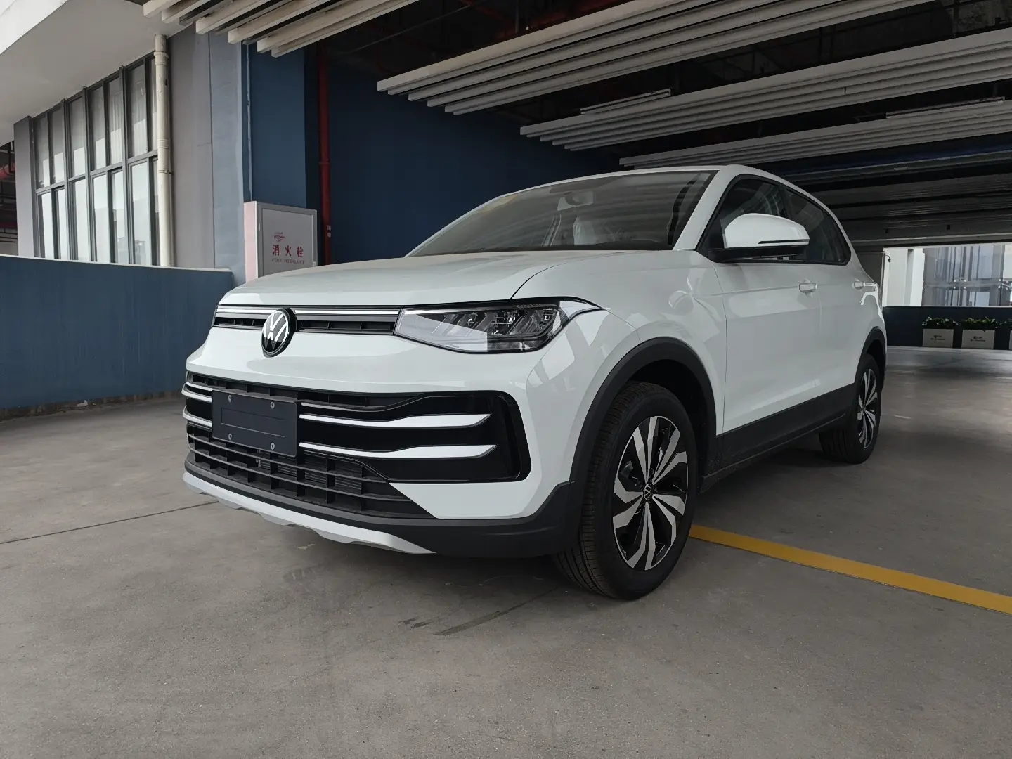 Volkswagen Tharu  из Китая