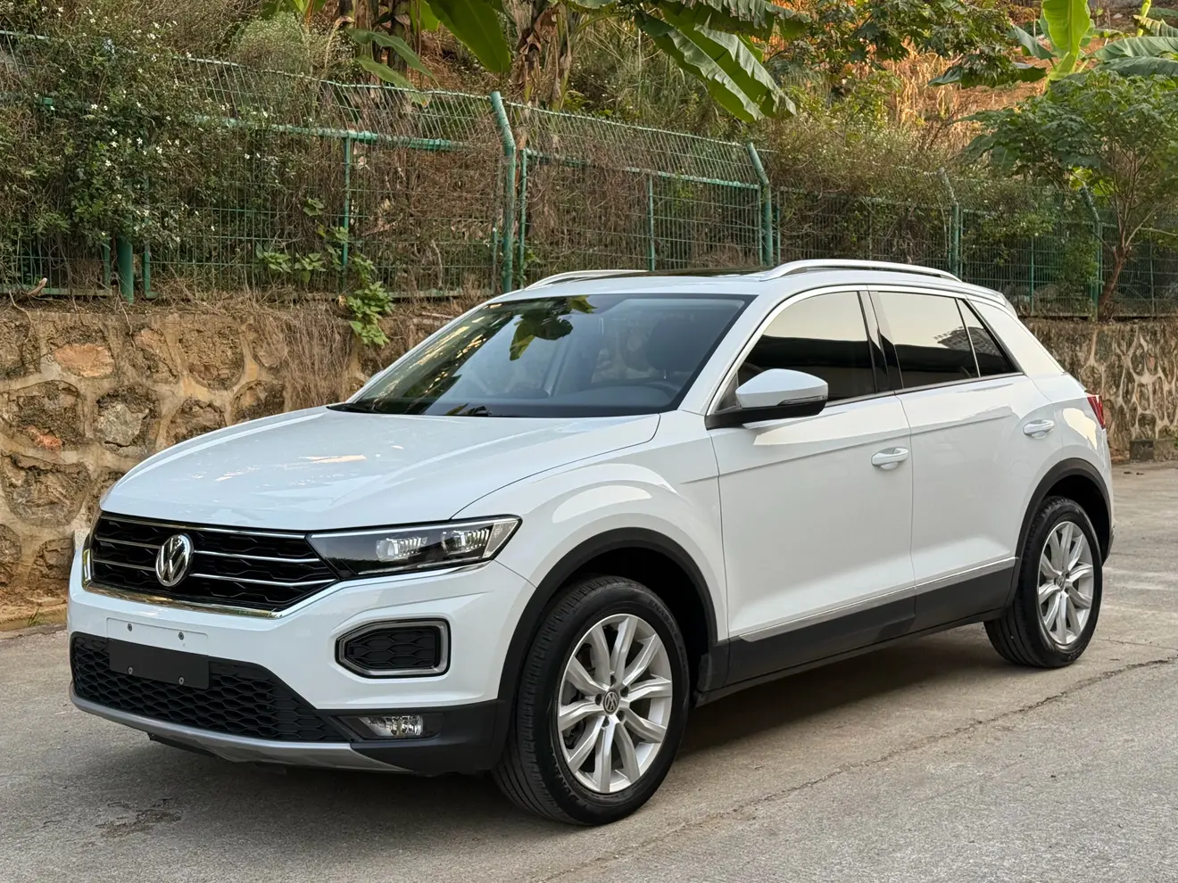 Volkswagen T-Roc  из Китая